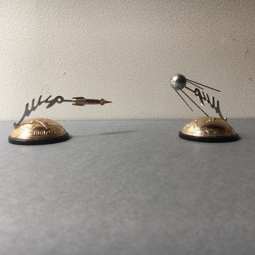 OBJETS COMMEMORATIFS « CONQUETE DE L'ESPACE »