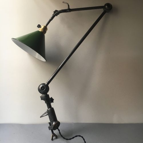 LAMPE A ETAU "TOUT SENS"