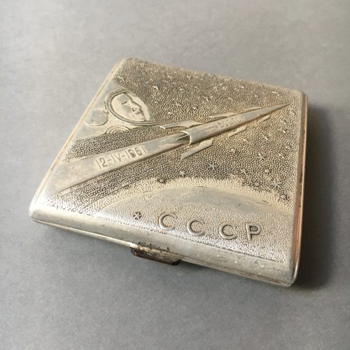 ETUI A CIGARETTES « VOSTOK » 