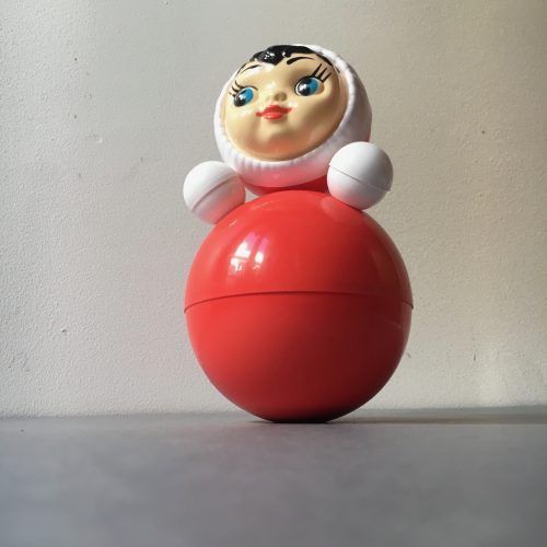 POUPEE MUSICALE "NEVALYASHKA" 14 cm