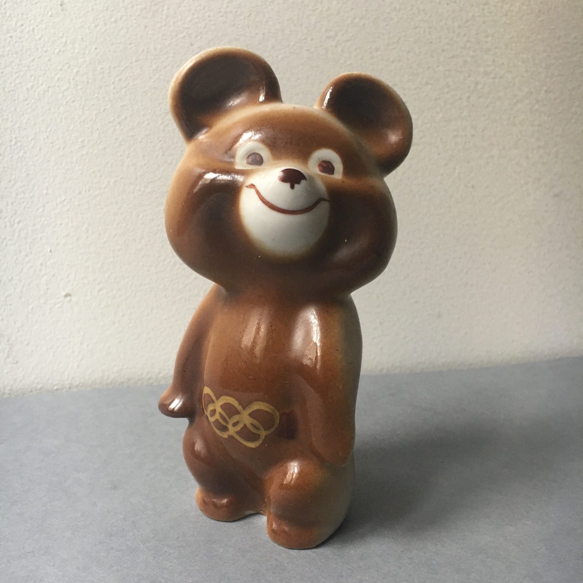 Broche Vintage Misha L'ours – Mascotte Des JO De Moscou 1980 – Ton Or