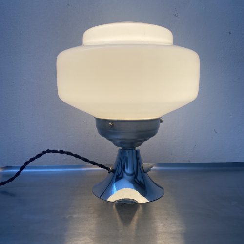 LAMPE A POSER EN OPALINE / ref : L1046