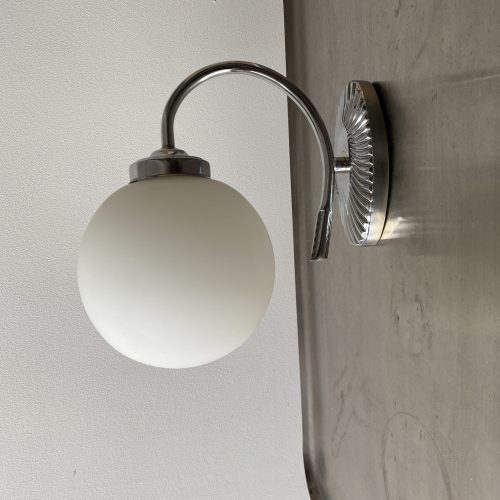 APPLIQUE MURALE EN OPALINE / ref : L1129