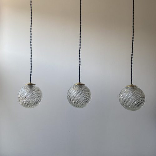 LOT 3 SUSPENSIONS EN  VERRE MOULE  / ref : L1167