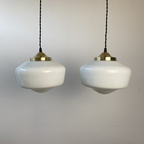 LOT 2 SUSPENSIONS EN OPALINE 25 CM  / ref : L1240