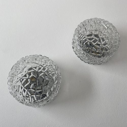 PAIRE D'APPLIQUES RONDES EN VERRE MOULÉ / ref : L1429