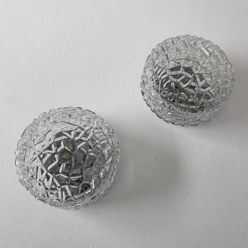 PAIRE D'APPLIQUES RONDES EN VERRE MOULÉ / ref : L1429