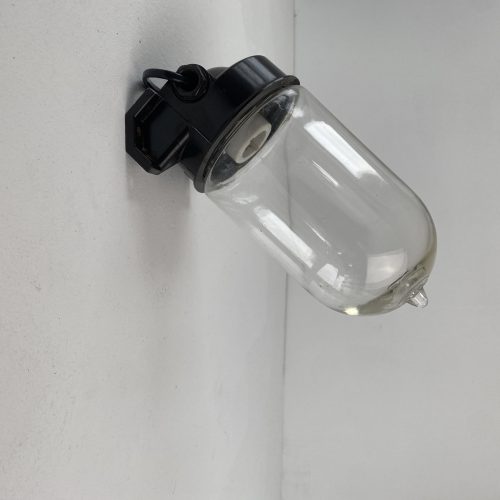 PETITE APPLIQUE EN VERRE ET BAKELITE / ref : L1618