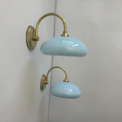 PAIRE D'APPLIQUES EN OPALINE / ref : L1918