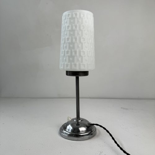 LAMPE A POSER EN OPALINE / ref : L1667