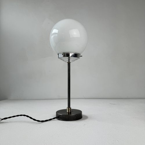 LAMPE A POSER EN OPALINE / ref : L1668