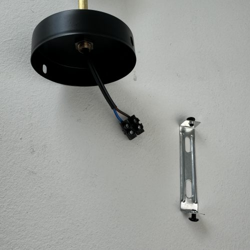 LUSTRE EN OPALINE BLEUE / ref : L917