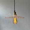 SUSPENSION DENTELEE EN OPALINE 25 CM / ref : L1987