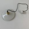 SUSPENSION DENTELEE EN OPALINE 25 CM / ref : L1987