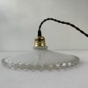 SUSPENSION DENTELEE EN OPALINE 25 CM / ref : L1987