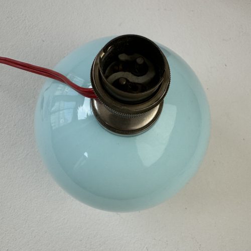 LAMPE A POSER EN OPALINE  / ref : L1208