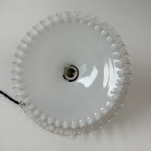 SUSPENSION DENTELEE EN OPALINE / ref : L2030