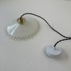 SUSPENSION DENTELEE EN OPALINE / ref : L2033