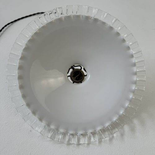 SUSPENSION DENTELEE EN OPALINE / ref : L2034