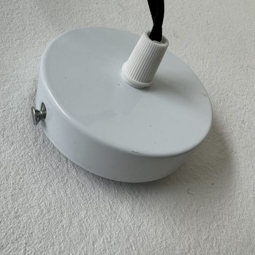 SUSPENSION DENTELEE EN OPALINE / ref : L2035