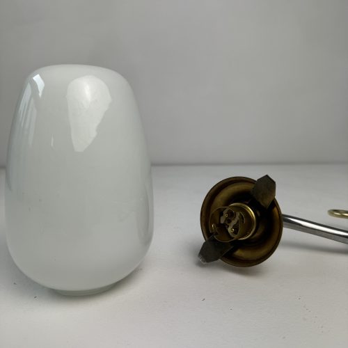 LAMPE MONTE ET BAISSE EN OPALINE  / ref : L2099
