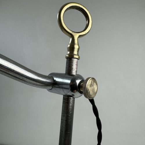 LAMPE MONTE ET BAISSE EN OPALINE  / ref : L2099