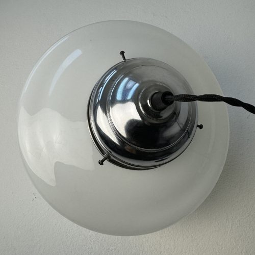 SUSPENSION EN OPALINE 22 CM / ref : L2119