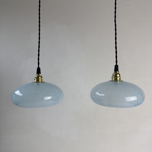 PAIRE DE SUSPENSIONS EN VERRE DE CLICHY / ref : L2158