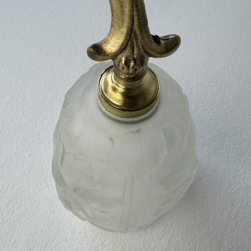 LOT 3 APPLIQUES EN VERRE MOULE  / ref : L2248