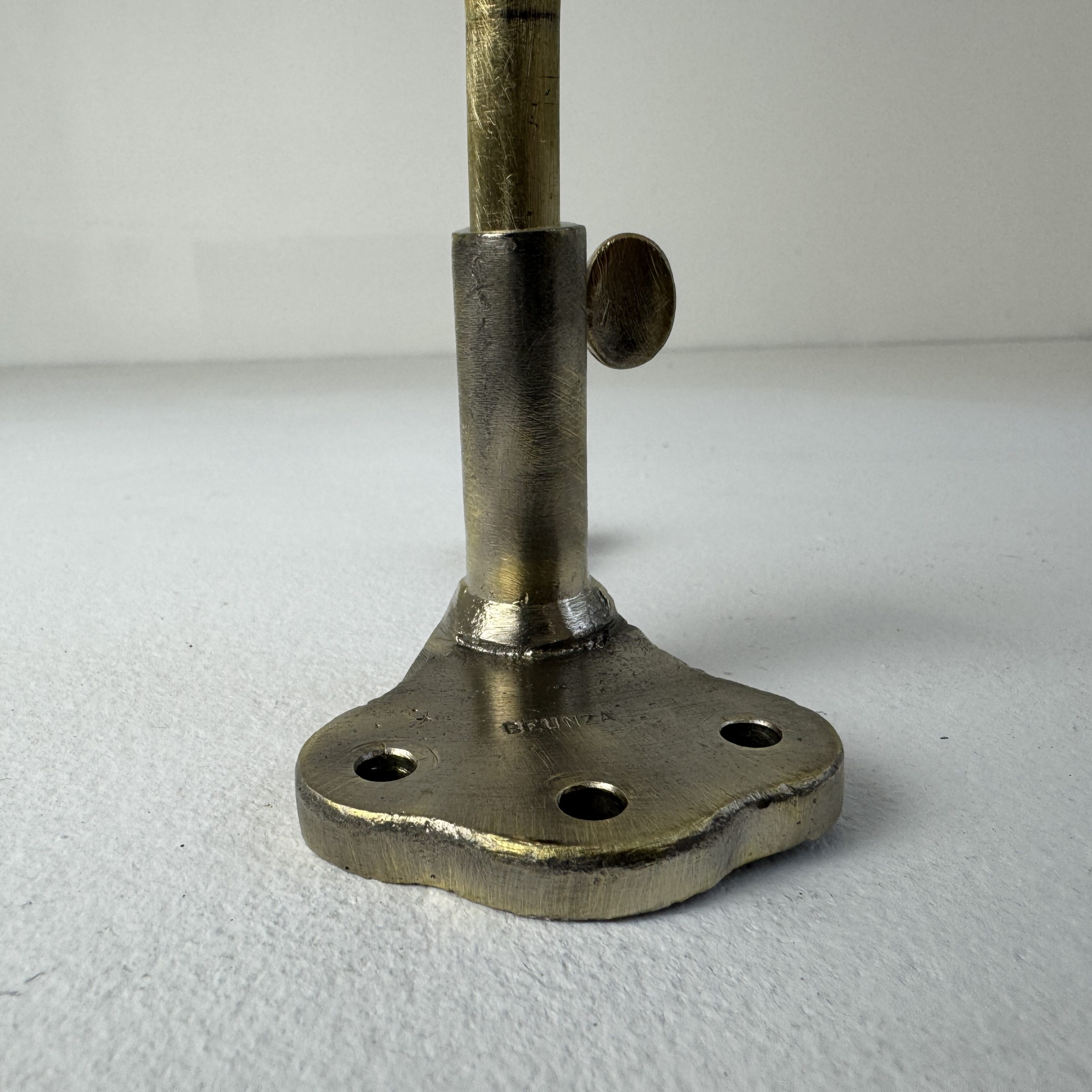 PAIRE D'APPLIQUES D'ATELIER "BEUNZA" / ref : L057