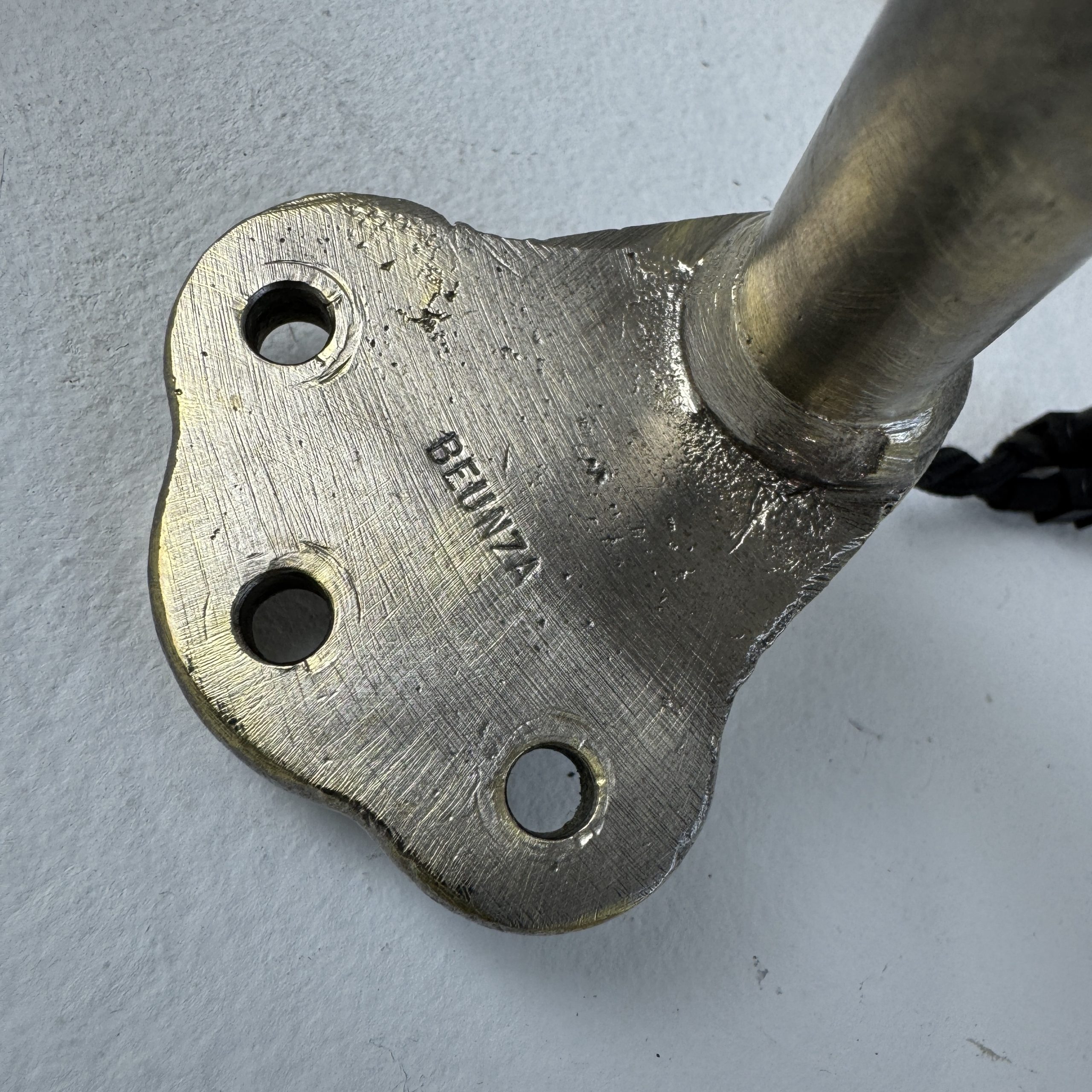 PAIRE D'APPLIQUES D'ATELIER "BEUNZA" / ref : L057