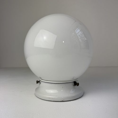 APPLIQUE OU PLAFONNIER EN OPALINE / ref : L2255