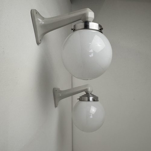 PAIRE D'APPLIQUES EN OPALINE / ref : L2333