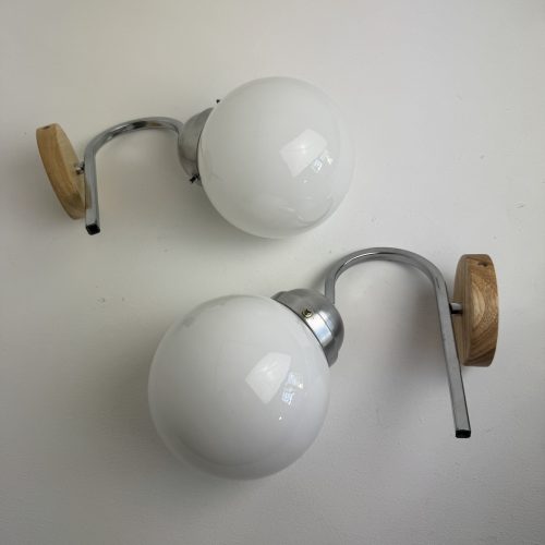 PAIRE D'APPLIQUES EN OPALINE / ref : L2360