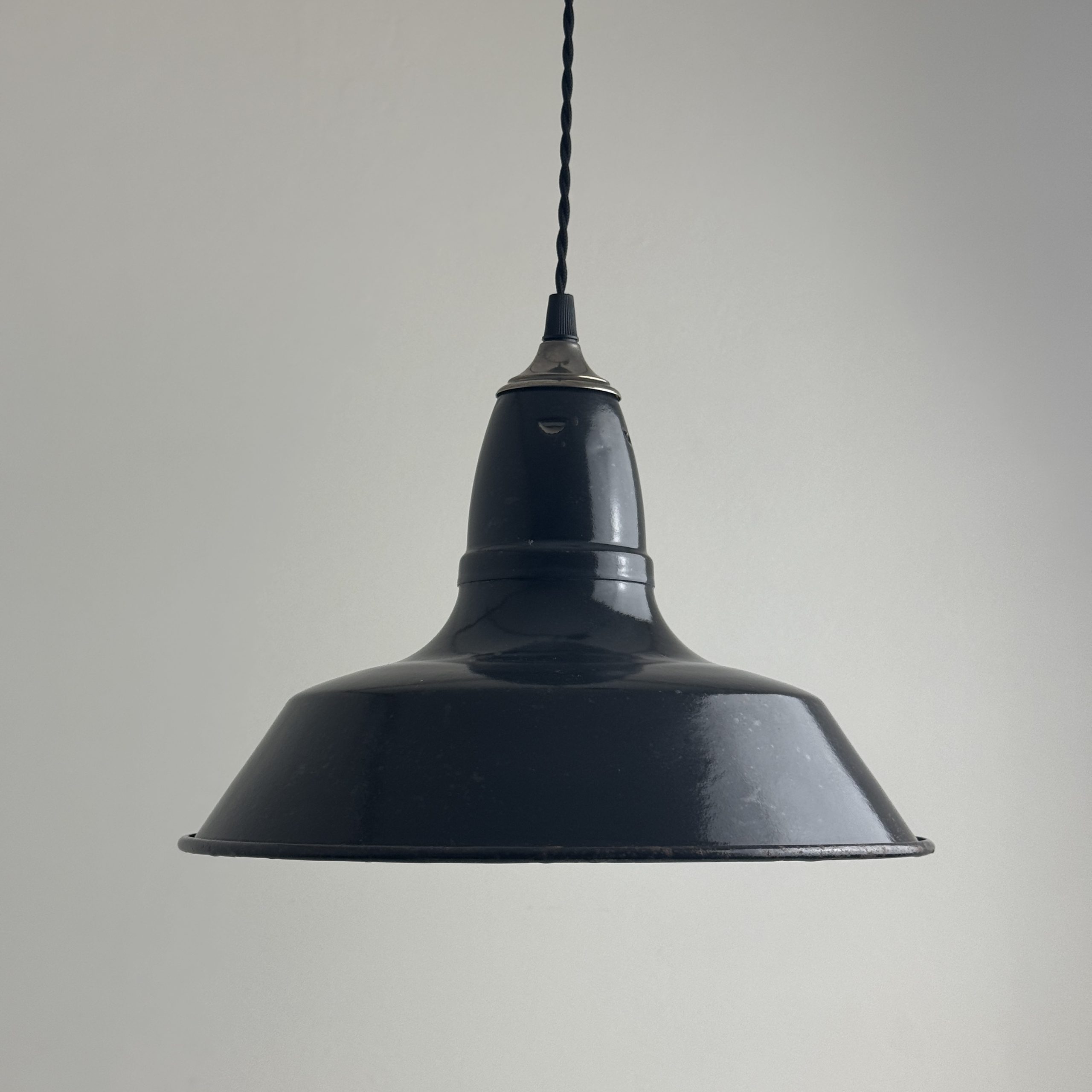 SUSPENSION D'ATELIER EMAILLEE / ref : L2391