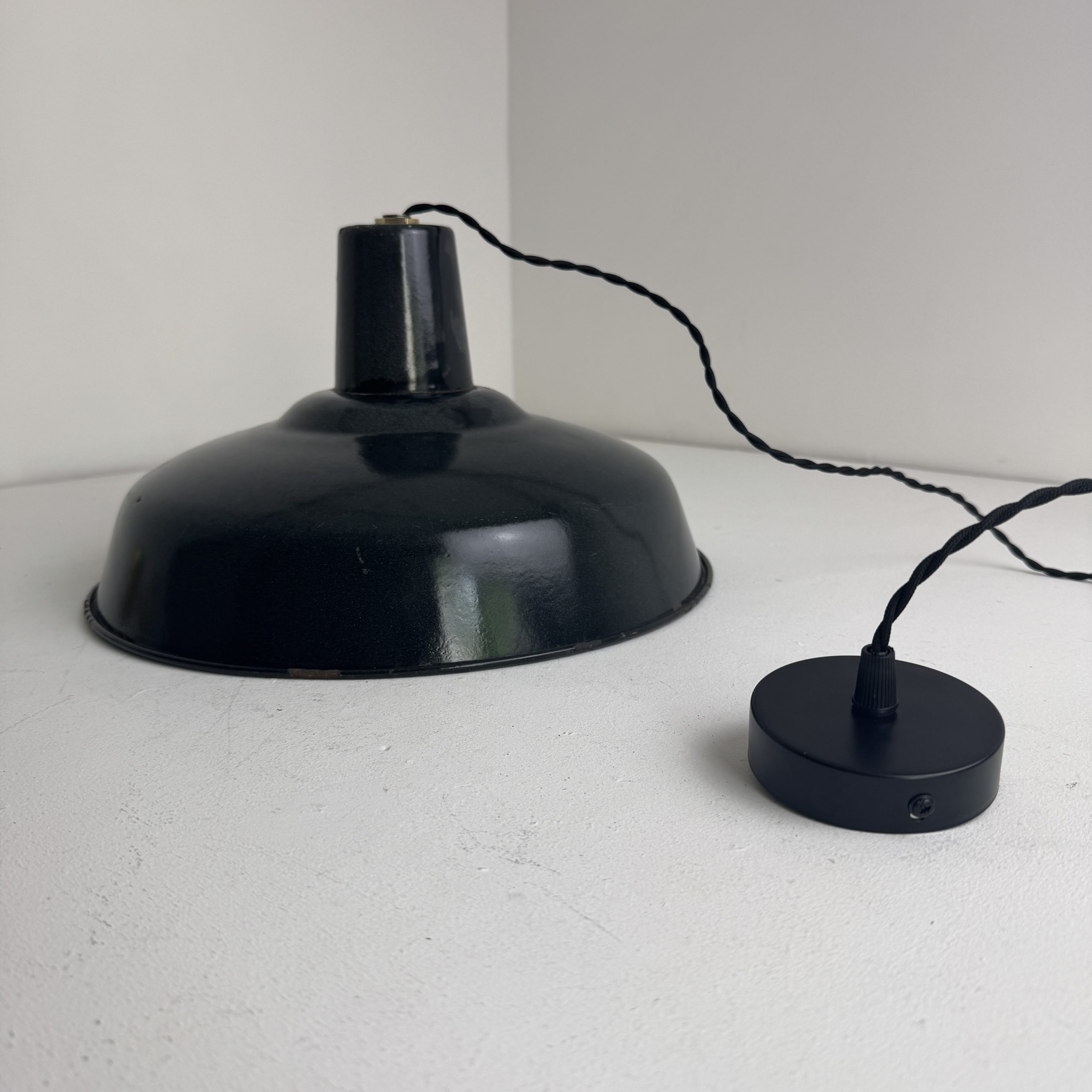 SUSPENSION D'ATELIER EMAILLEE 35,5 CM / ref : L2405