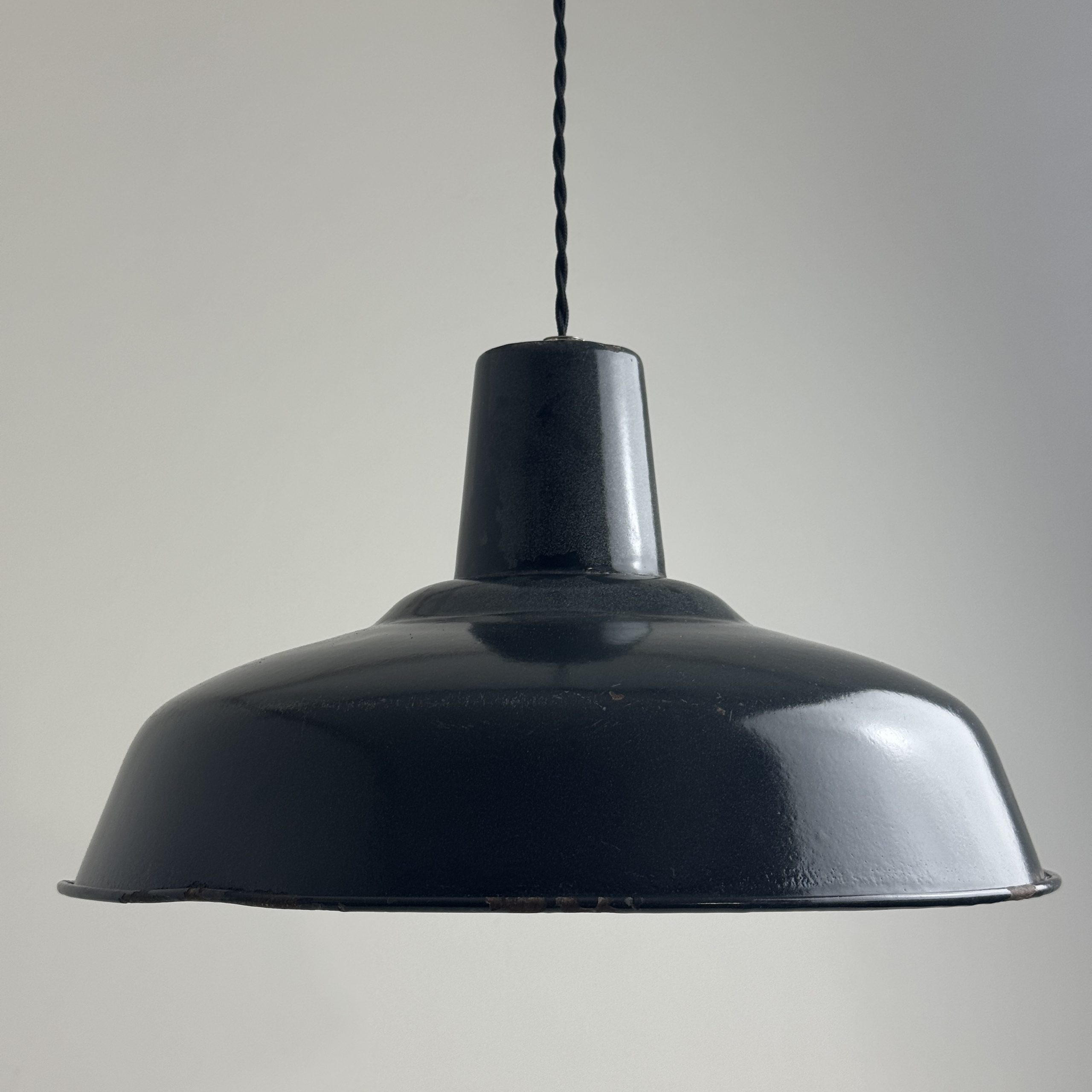 SUSPENSION D'ATELIER EMAILLEE 35,5 CM / ref : L2405
