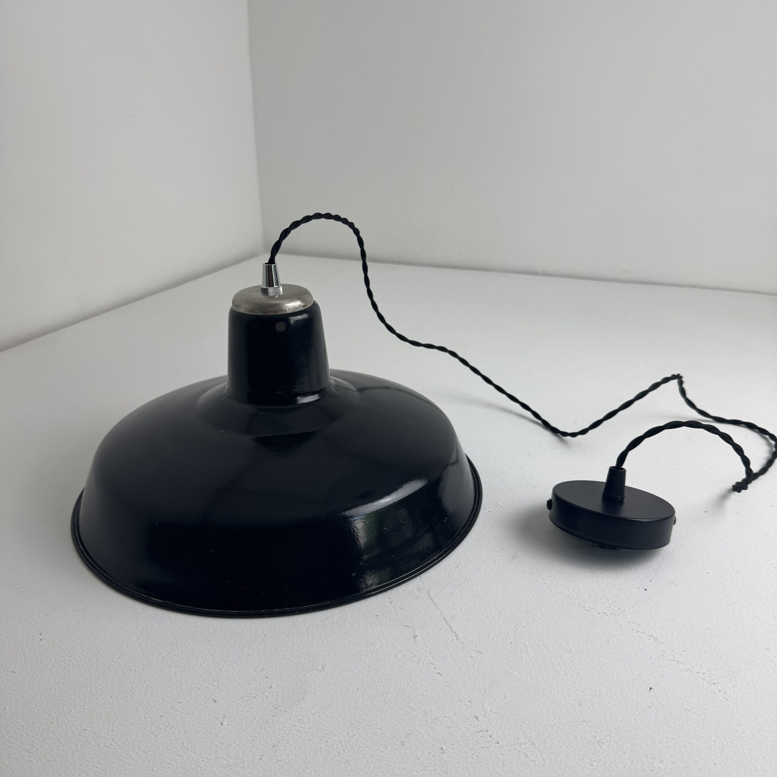 PAIRE SUSPENSIONS D'ATELIER EMAILLÉES / ref : L2390
