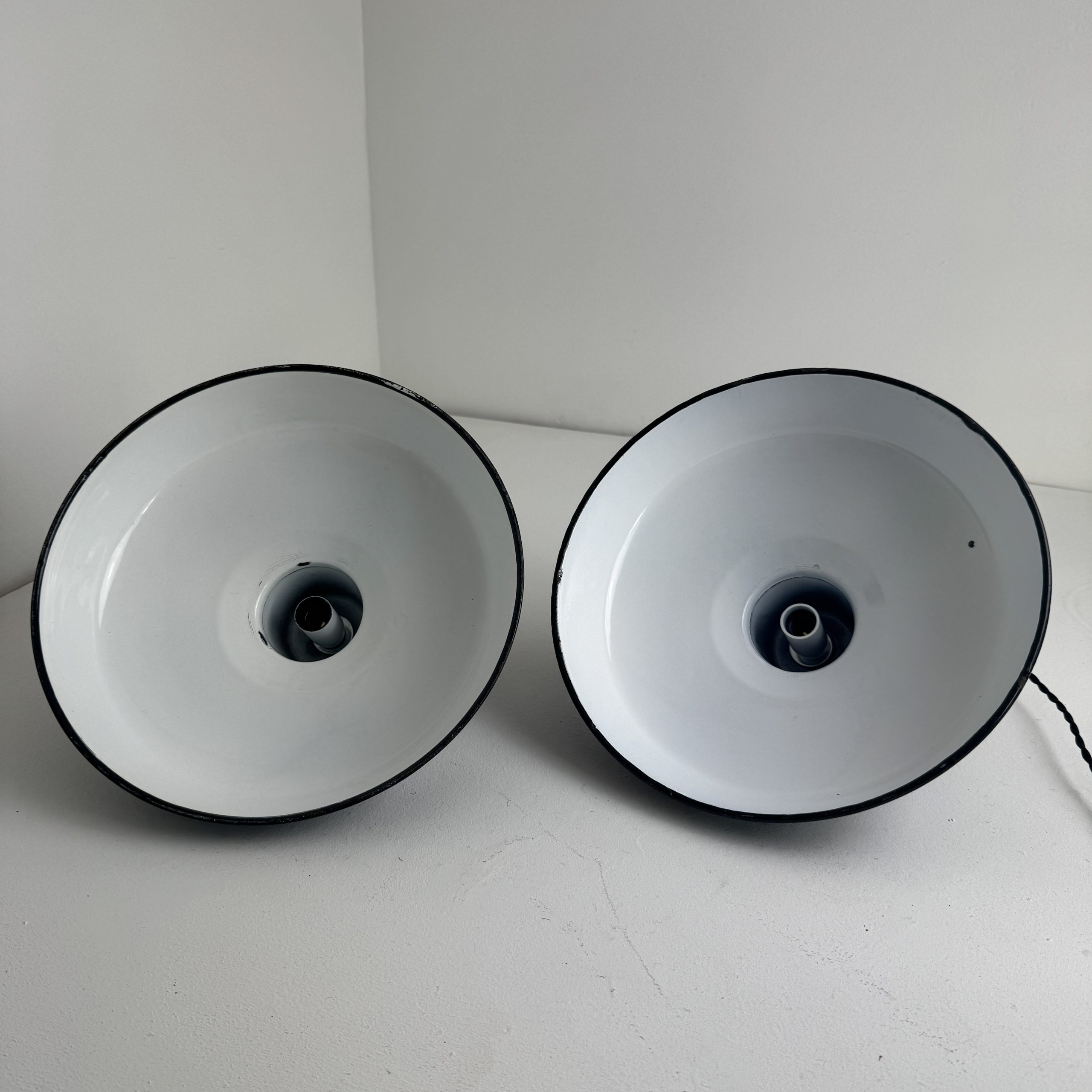 PAIRE SUSPENSIONS D'ATELIER EMAILLÉES / ref : L2390