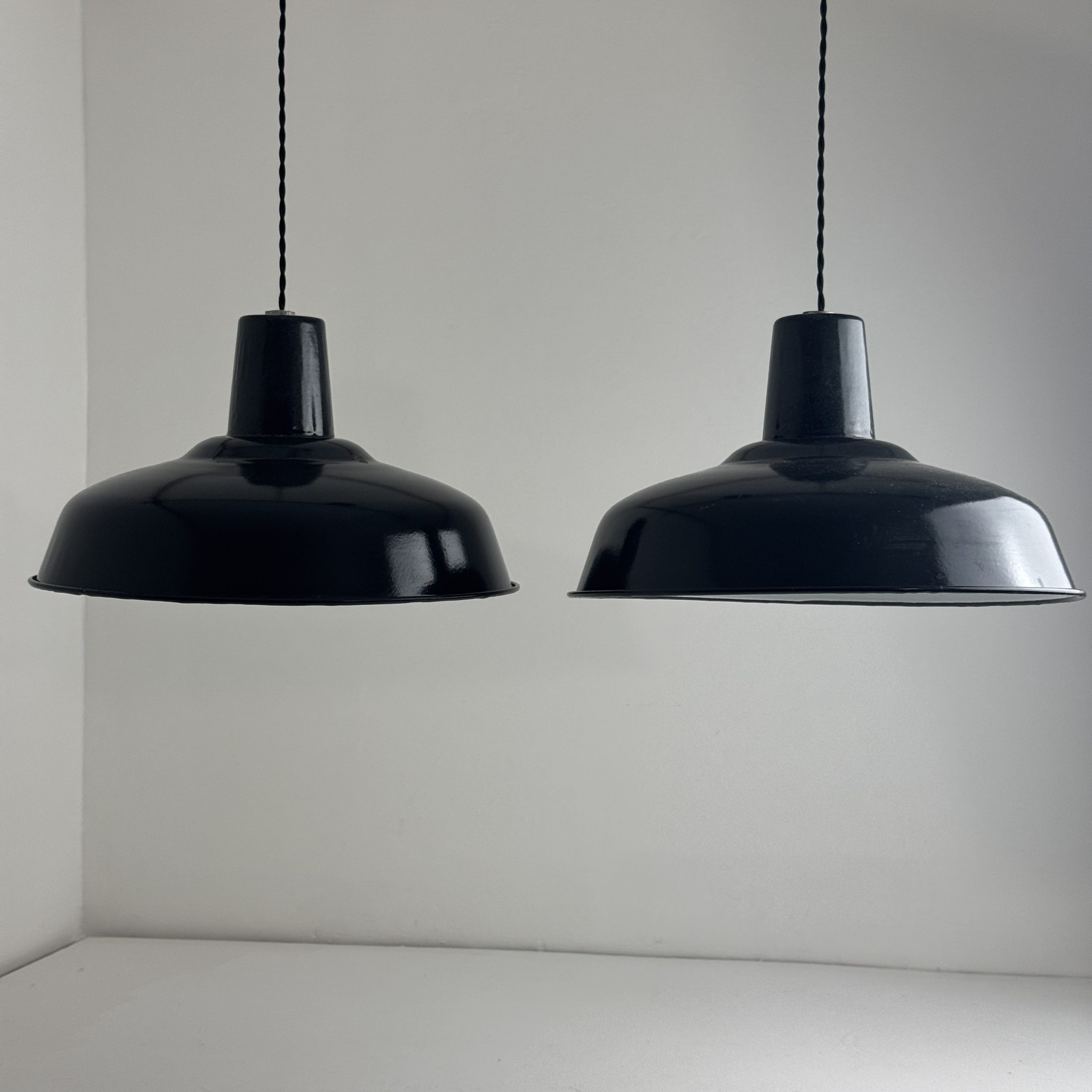 PAIRE SUSPENSIONS D'ATELIER EMAILLÉES / ref : L2406